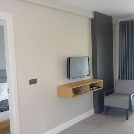 Altin Yunus Apart Beach Plus Готель