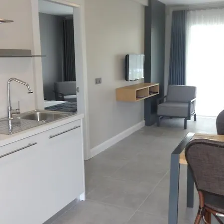 Апарт-отель Altin Yunus Apart Beach Plus *