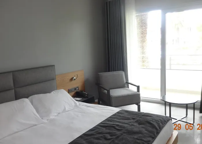 شقة فندقية Altin Yunus Apart Beach Plus 4*